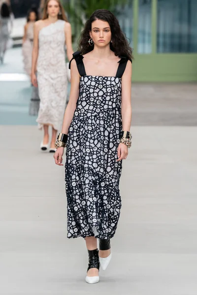 Look 62